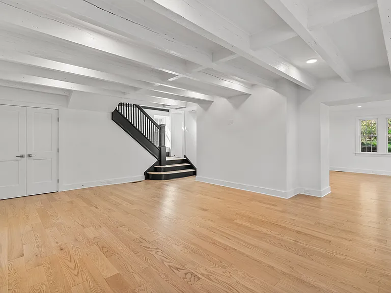 Large ~23 X 20 living room.