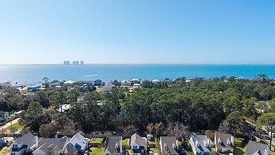 2nd image of 3131 Birdseye Cir