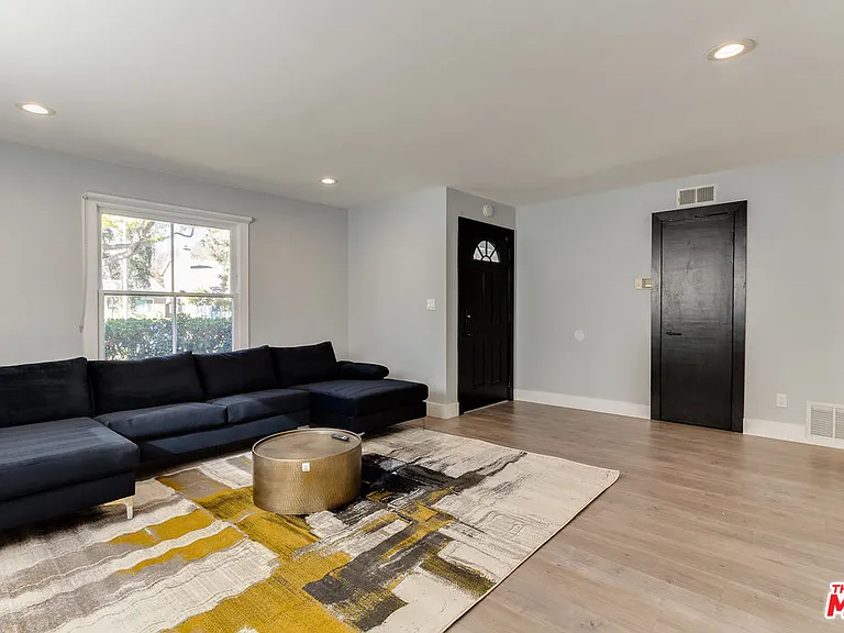6966 Sedan Ave — Photo 5