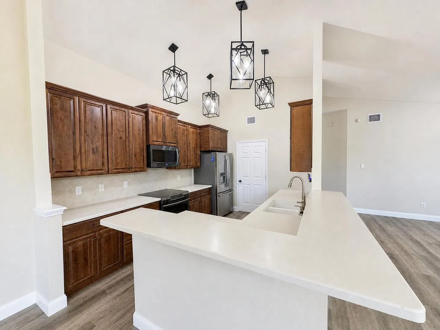 Beautifully remodeled 4-bedroom, 2-bathroom single-family home in Temple! — Photo 3