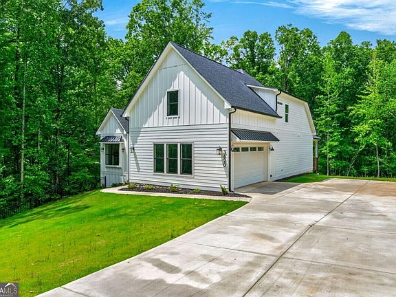 5th image of 3620 Fleming Dr