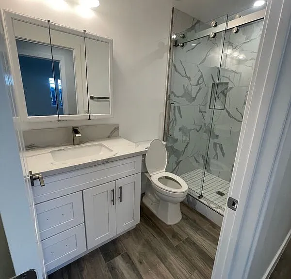 3923 Franklin Ave — Photo 6