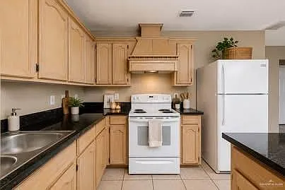 2 bed, 2.0 bath, 1000 sqft, $850 — Photo 4