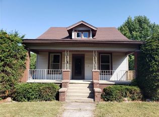 2520 Richmond Ave, Mattoon, IL 61938