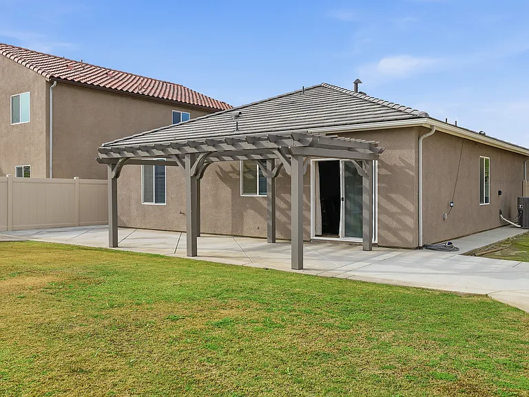 7812 Strawberry Ln — Photo 26