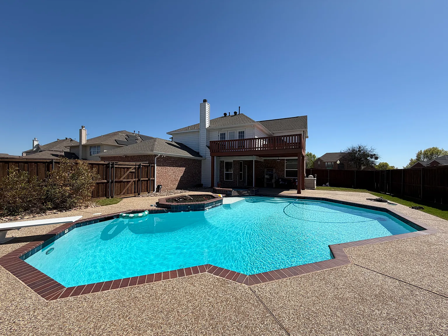 5 bed, 3125 sqft, $4,000 — Photo 2
