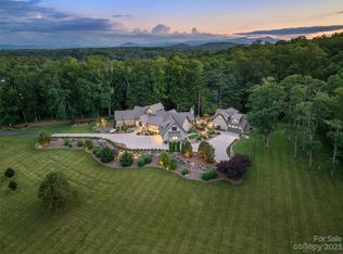 11 Sheep Pasture Ln, Fletcher, NC 28732