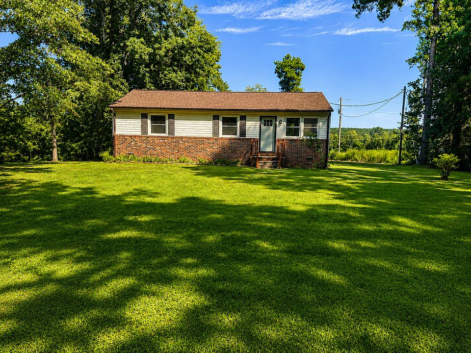 1st image of 3765 Longview Dr