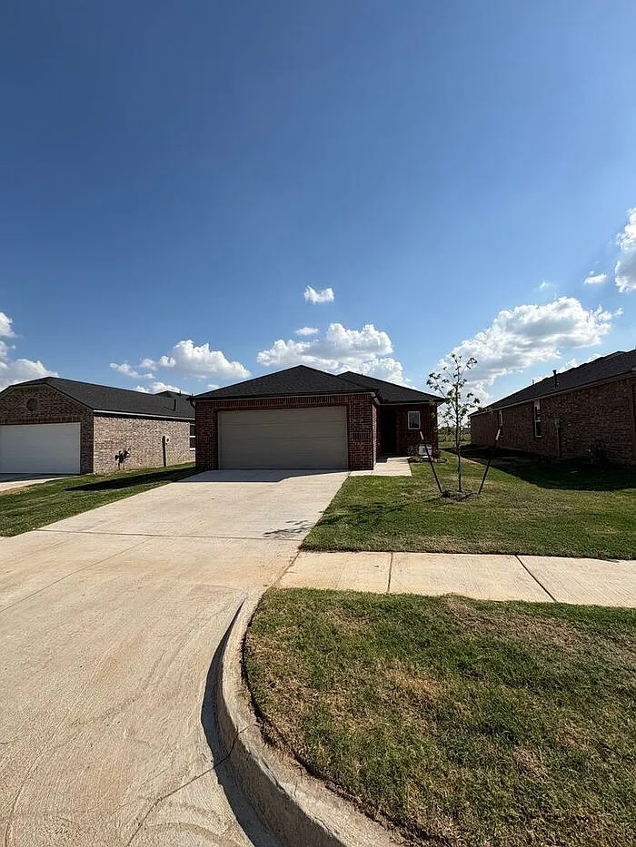 4 bed, 2.0 bath, 1459 sqft, $1,595 — Photo 3