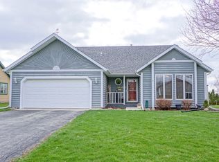 1021 Wellington Way, Hartland, WI 53029