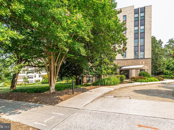 3901 Cathedral Ave NW #114, Washington, DC 20016