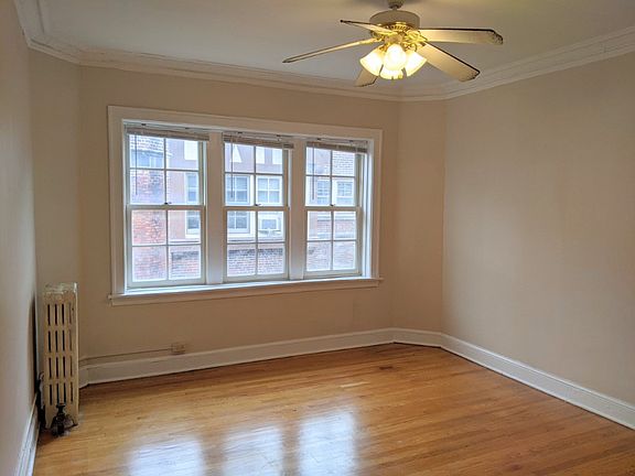 2nd image of 1456 Oak Ave #3