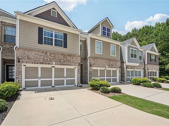 3rd image of 208 Trailside Way