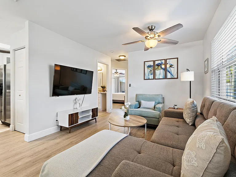 6029 Eberts St — Photo 38