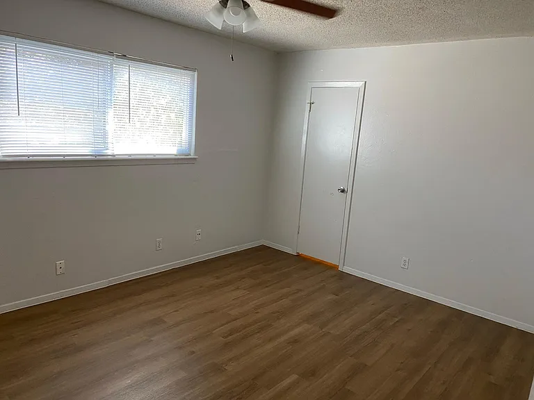 5816 Belmoor Dr #C — Photo 11