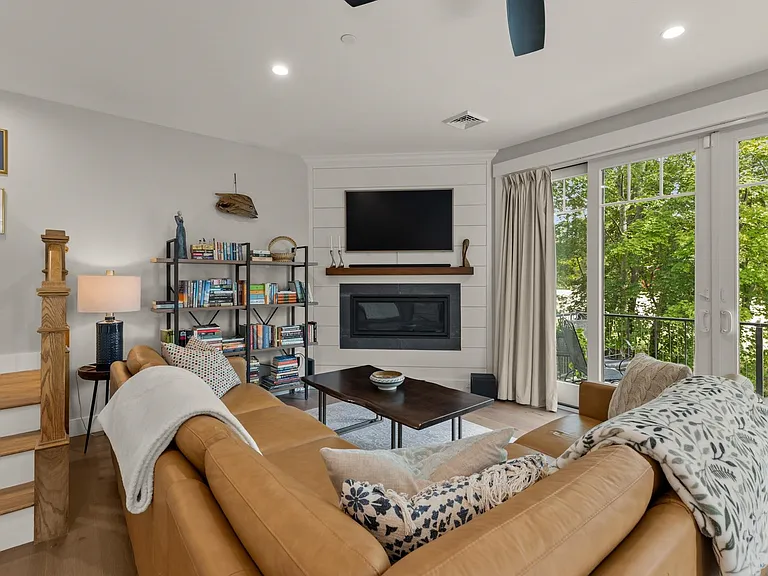 28 Little Bay Dr #28 — Photo 15