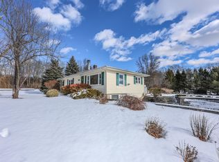 114 County Farm Cross Rd, Dover, NH 03820