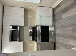 390 W Lake Ave NW APT A8, Atlanta, GA 30318