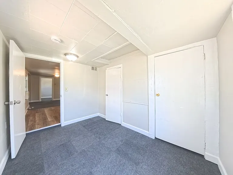 2938 E Euclid Ave — Photo 10