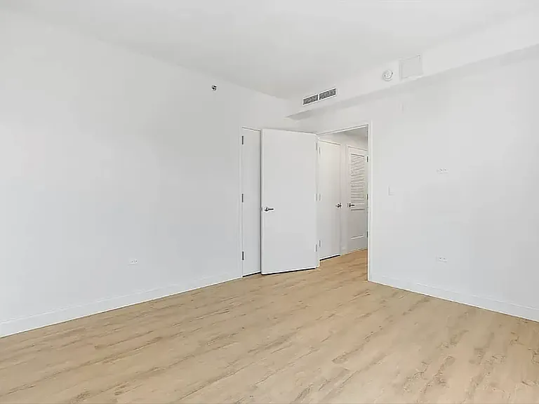 300 W 136th St #7N — Photo 8