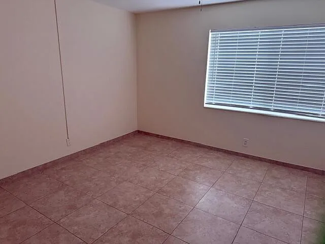 200 Main Blvd #D — Photo 22
