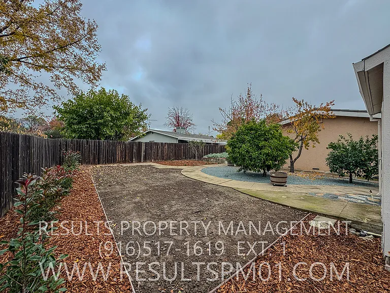 5636 Butano Way — Photo 38