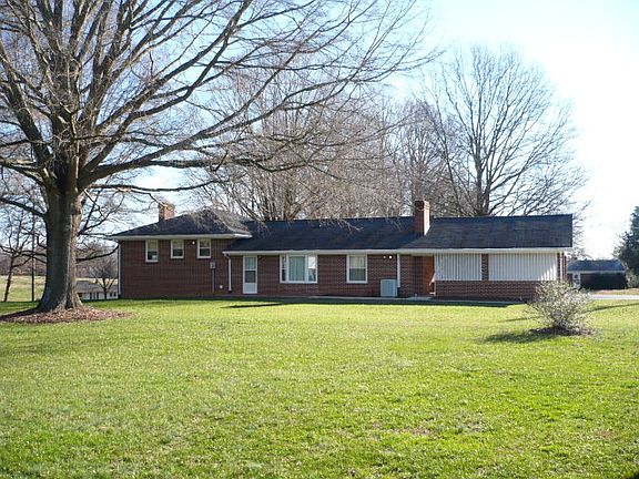 3rd image of 836 Mount Hermon Cir
