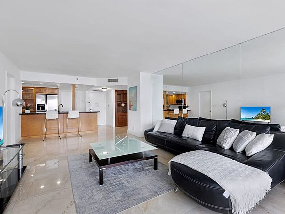 2nd image of 1717 N Bayshore Dr #Id1054103p