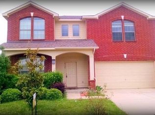 8724 Tumbleweed Dr, Aubrey, TX 76227