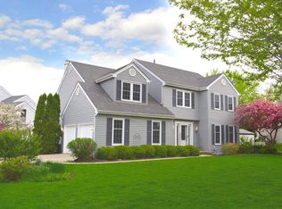 1141 Westfield Crse, Geneva, IL 60134