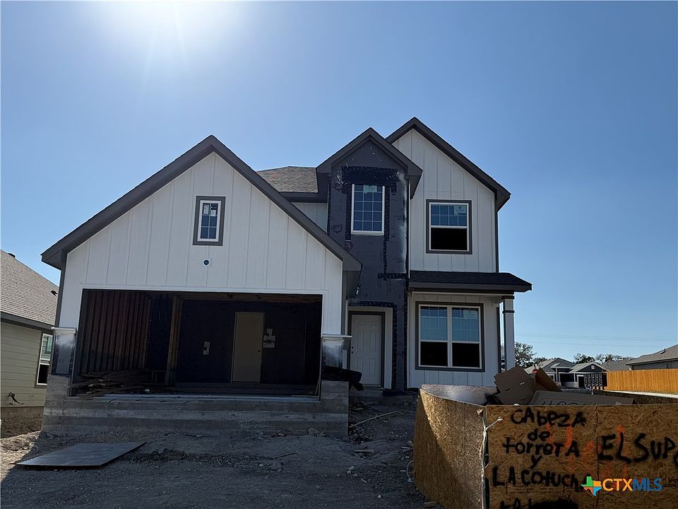 1st image of 401 Presley Dr