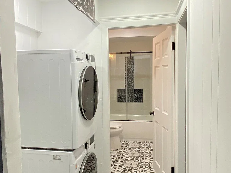 Laundry in unit