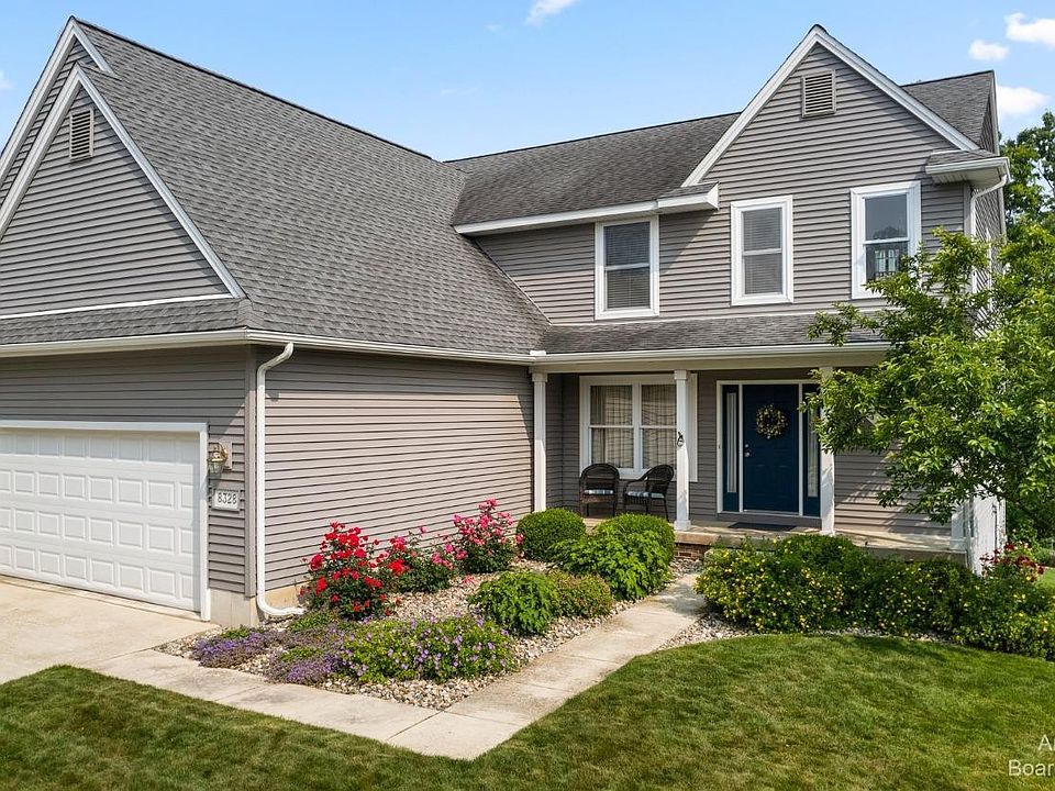 1st image of 8328 Parkridge Dr