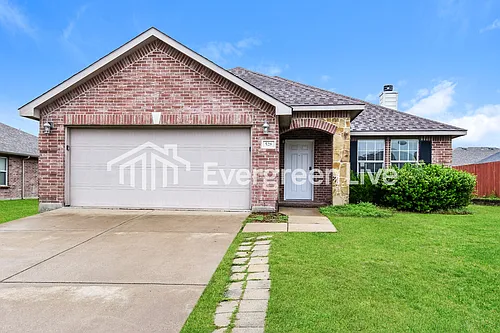 528 Silver Leaf Dr Photo 1