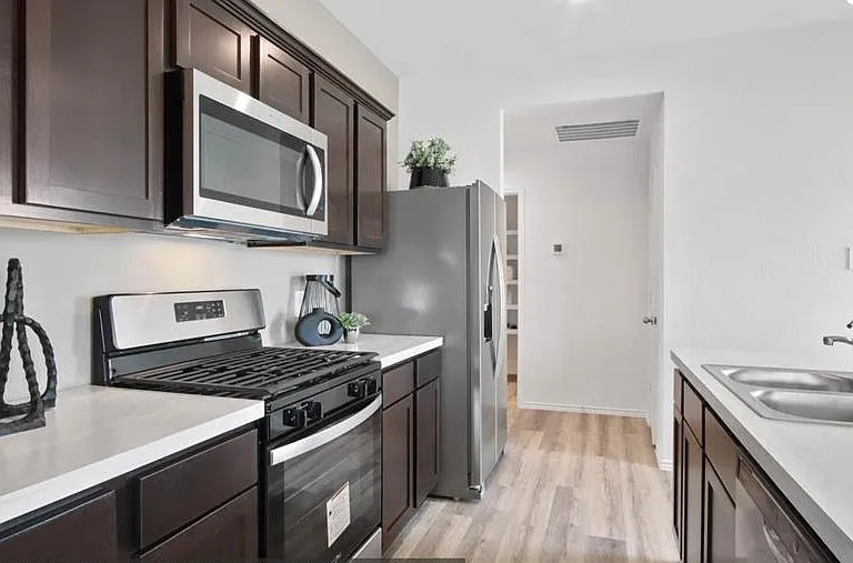 23823 Desert Peach Dr — Photo 5