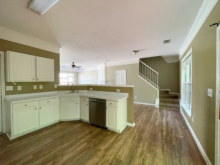 3425 Oxwell Dr — Photo 9
