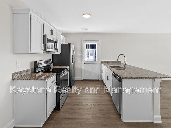 4th image of 105 Mace Ln Unit A