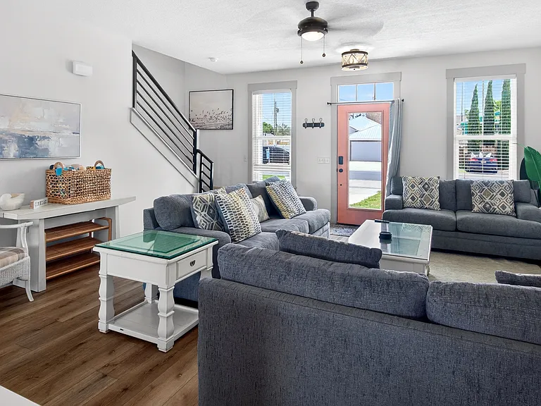 22520 Lakeview Dr — Photo 33