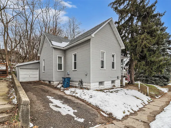 524 Davis St, Manistee, MI 49660