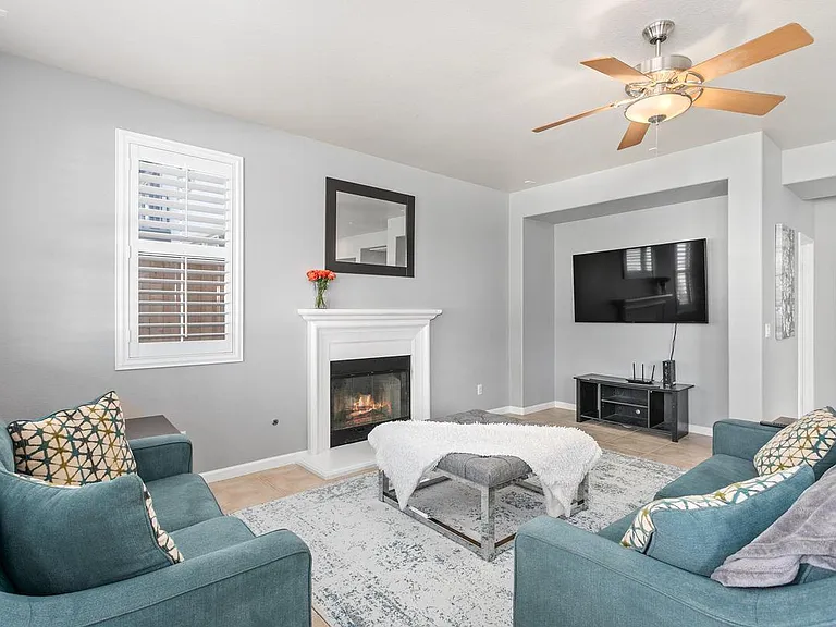 1071 Greenway Rd — Photo 11