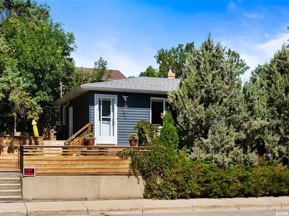 108 Douglas AVENUE E, Regina, SK S4N 1H3