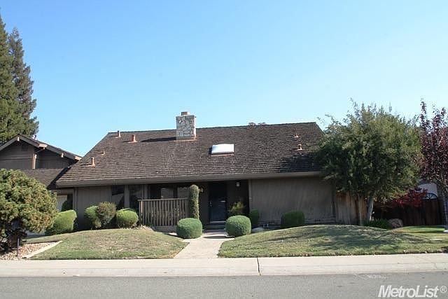 1st image of 880 Shoreside Dr