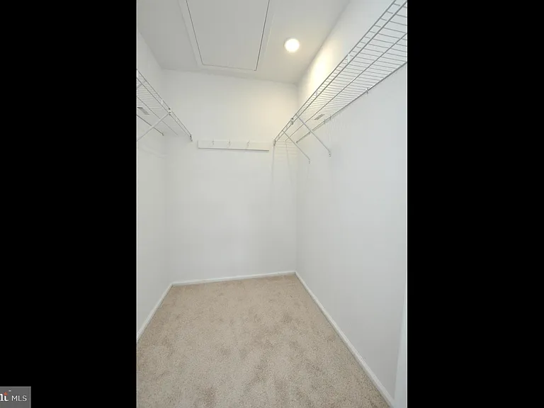 4208 Adelaide Dr #B — Photo 12