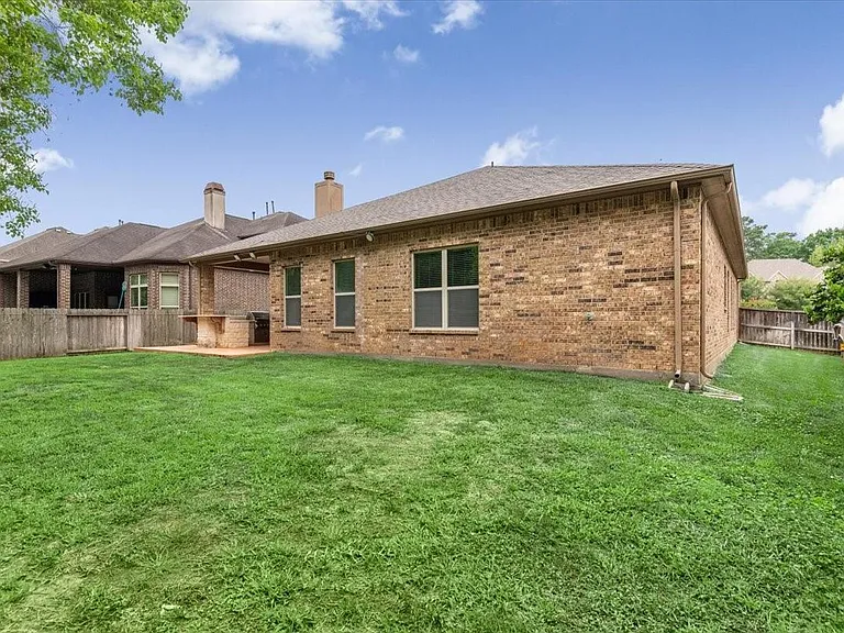 23034 Creek Park Dr — Photo 45