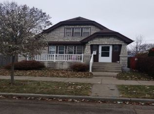 2237 S 72nd St, West Allis, WI 53219