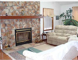 5th image of 157 Brier Hill Ln