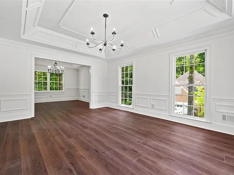 2120 Skyland Cove Ln — Photo 5
