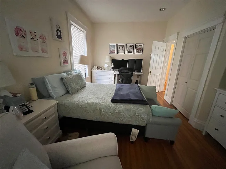 1033 Beacon St #1 — Photo 21