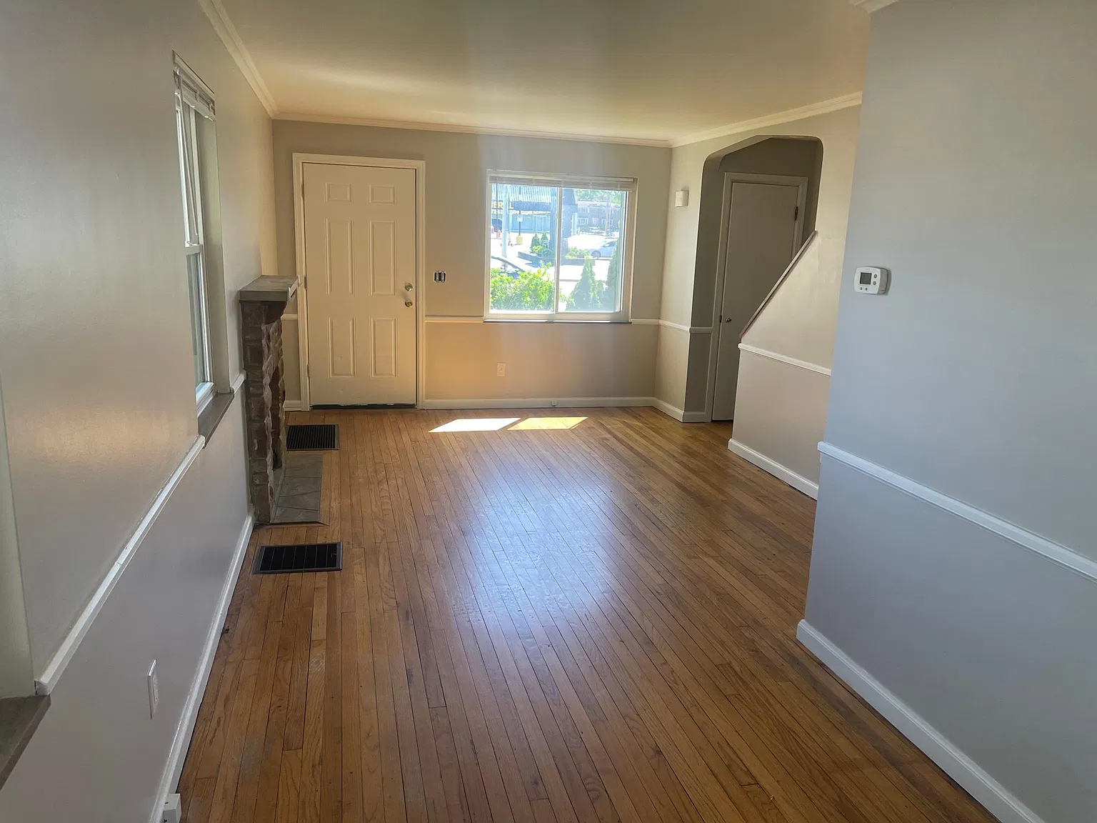 2 bed, 1010 sqft, $1,250 — Photo 3