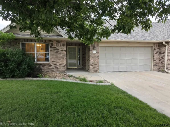 506 Spring View Cir, Beatrice, NE 68310
